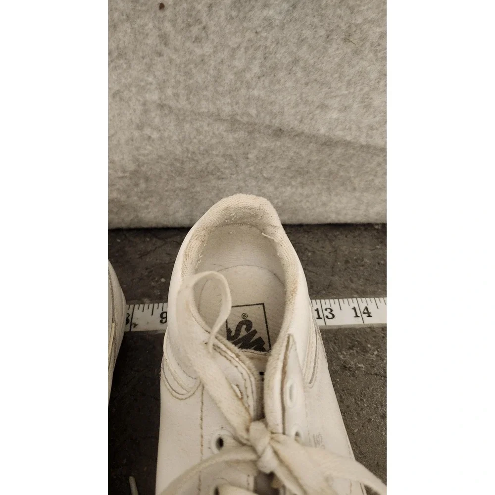 Vans‎ Shoes Wms Size 8.5 White Low Top Faux Leather Skate Casual Sneakers EU 39